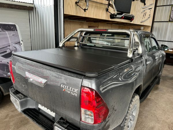 Tapa Rigida Plegable Toyota Hilux Revo